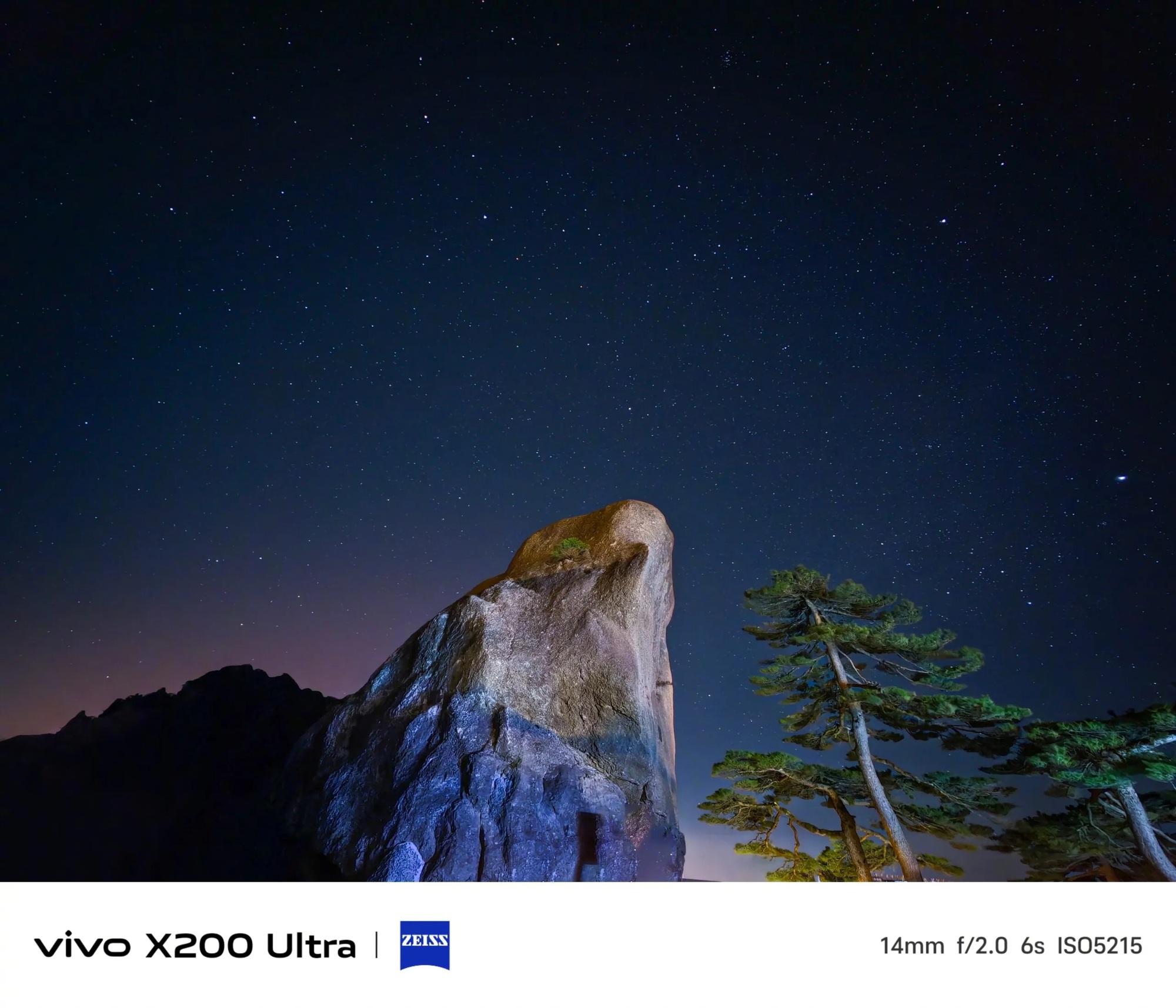 vivo X200 Ultra ra mắt: "Máy ảnh biết nghe gọi" với ống kính gắn rời, chip Snapdragon 8 Elite, giá từ 23 triệu đồng- Ảnh 4. vivo X200 Ultra ra mắt: "Máy ảnh biết nghe gọi" với ống kính gắn rời, chip Snapdragon 8 Elite, giá từ 23 triệu đồng- Ảnh 4.