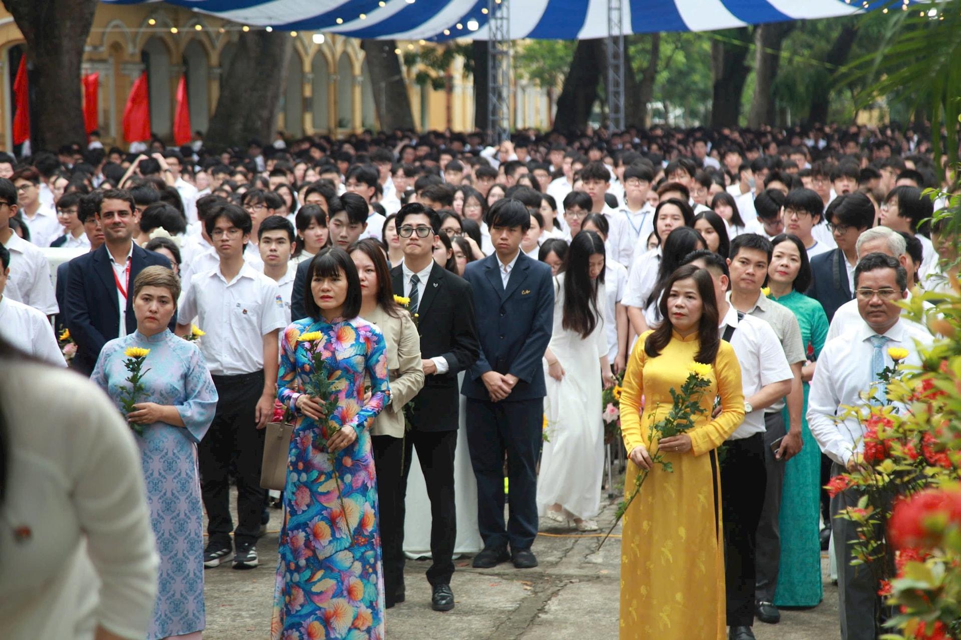 2005-chu-van-an-be-giang-2.jpg