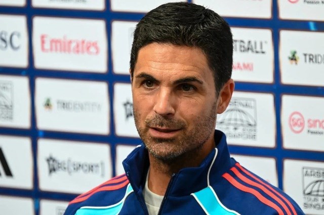 HLV Mikel Arteta của Arsenal. (Ảnh: AFP/Getty Images)