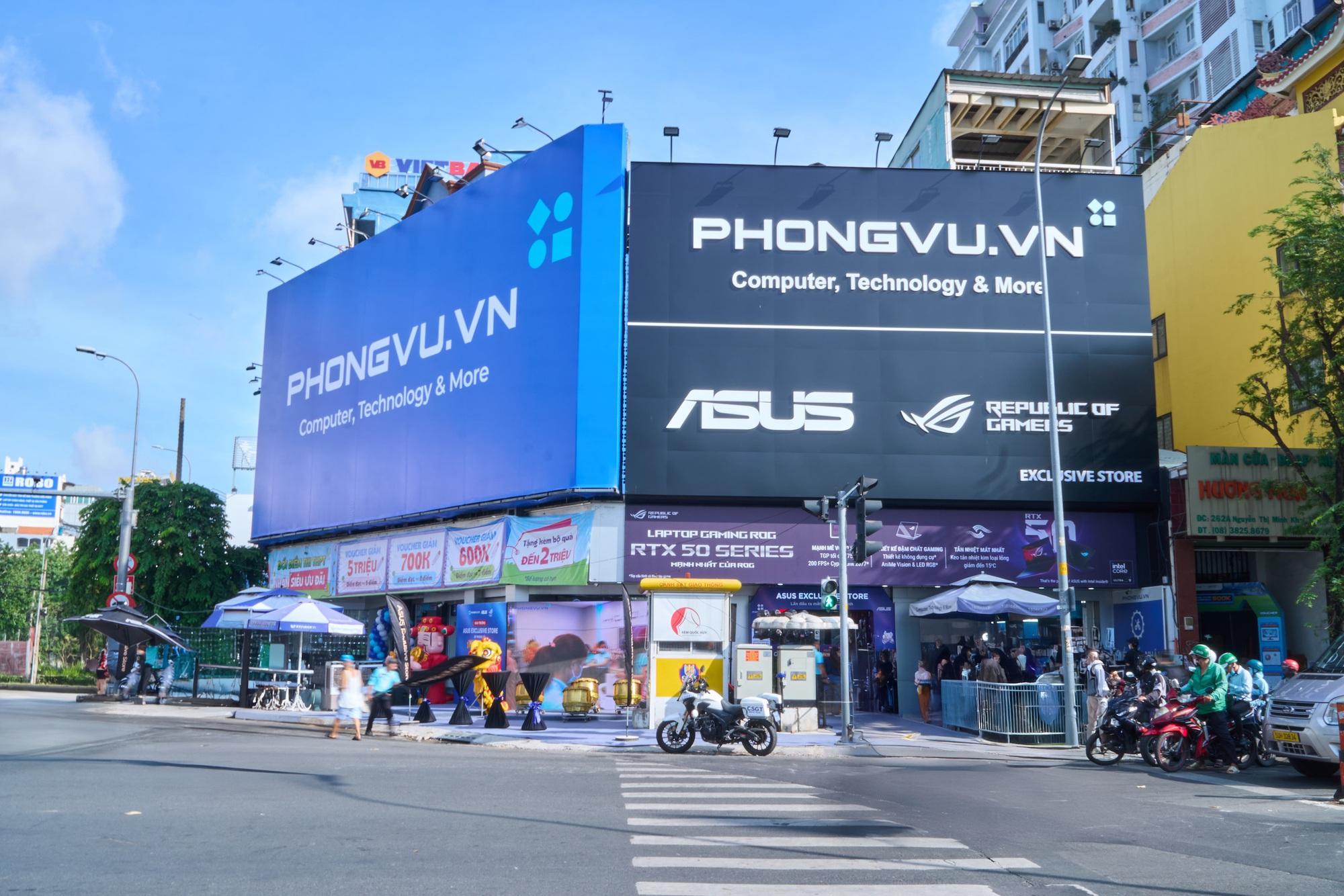 ASUS Exclusive Store đầu tiên tại TP.HCM khai trương, mở rộng mô hình bán lẻ hướng tới trải nghiệm người dùng- Ảnh 1. ASUS Exclusive Store đầu tiên tại TP.HCM khai trương, mở rộng mô hình bán lẻ hướng tới trải nghiệm người dùng- Ảnh 1.