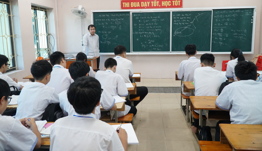 thay-giao-tre-gat-mua-vang-olympic-vat-li-quoc-te-2.jpg
