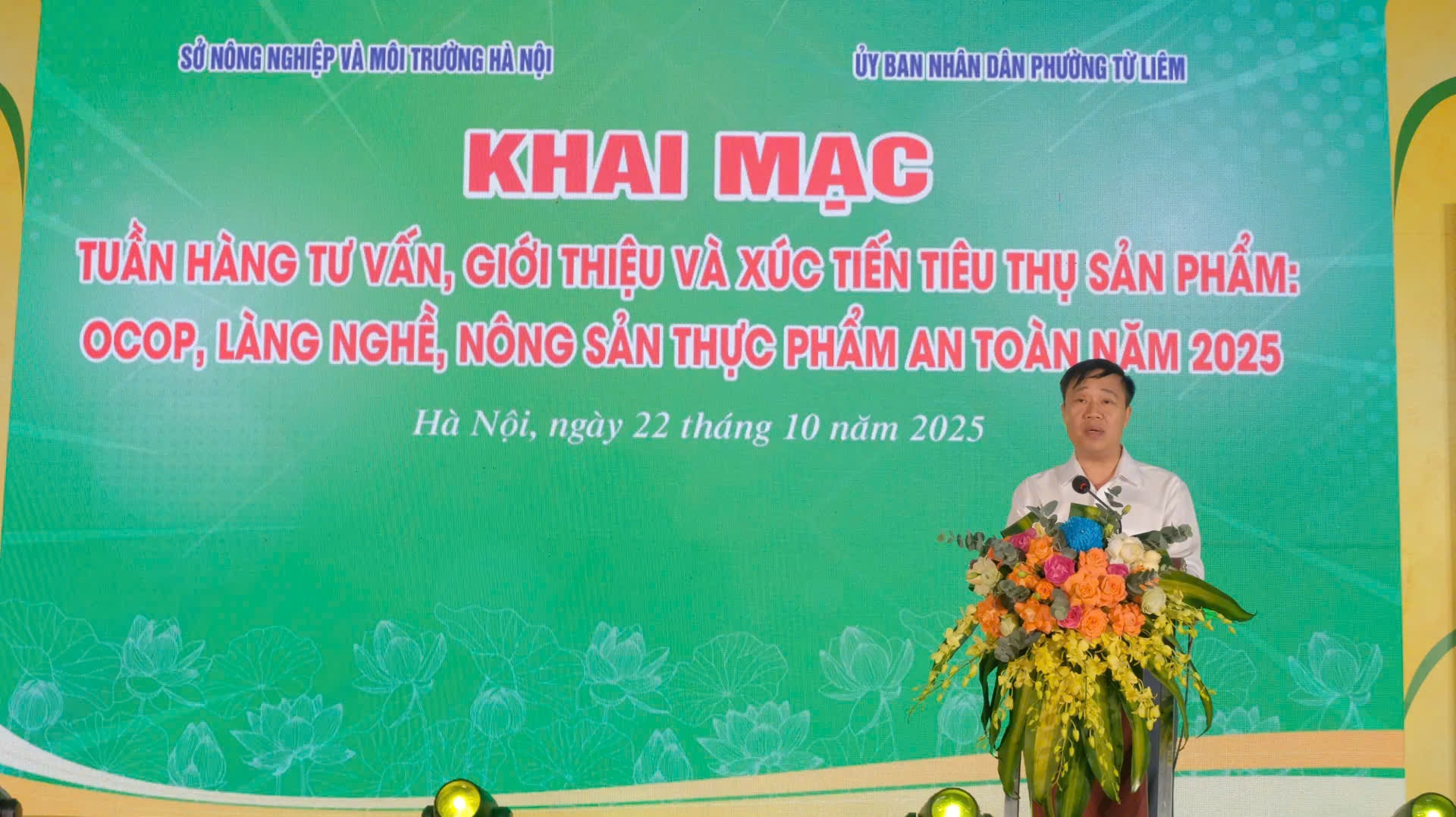 tuan-hang-1.jpg