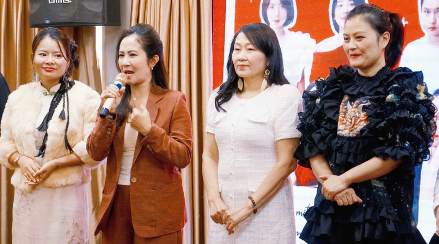 Ảnh màn hình 2025-11-26 lúc 11.07.19