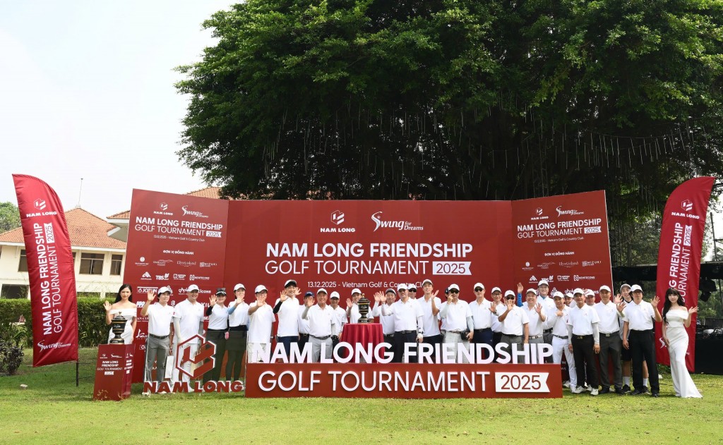 Giải golf “Nam Long Friendship Golf Tournament 2025” gắn liền với chương trình học bổng “Swing for Dreams” lần thứ 16 được tổ chức với sự tham dự của các mạnh thường quân cá nhân và đối tác thân hữu