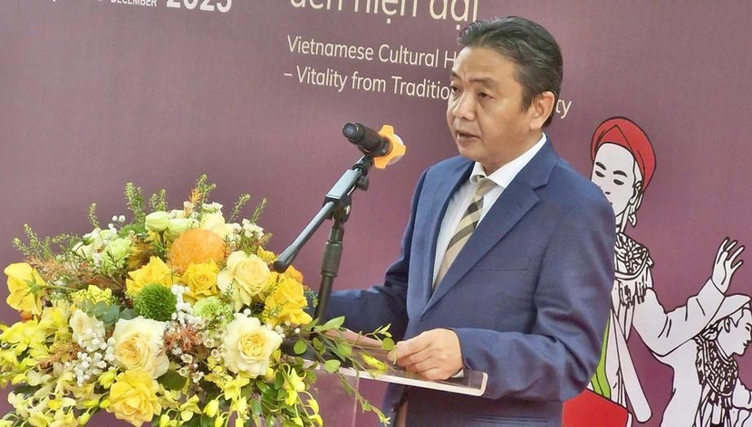 Ông Hoàng Đạo Cương, Thứ trưởng Bộ Văn hóa, Thể thao và Du lịch phát biểu tại sự kiện. Ảnh: Huyền Nhi. z73561178531098b2967091478fa922dc7317dcea2d696-17664668451531792443336.jpg