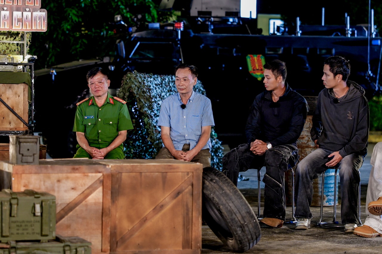 Các chỉ huy công an chia sẻ về nghề trong chương trình