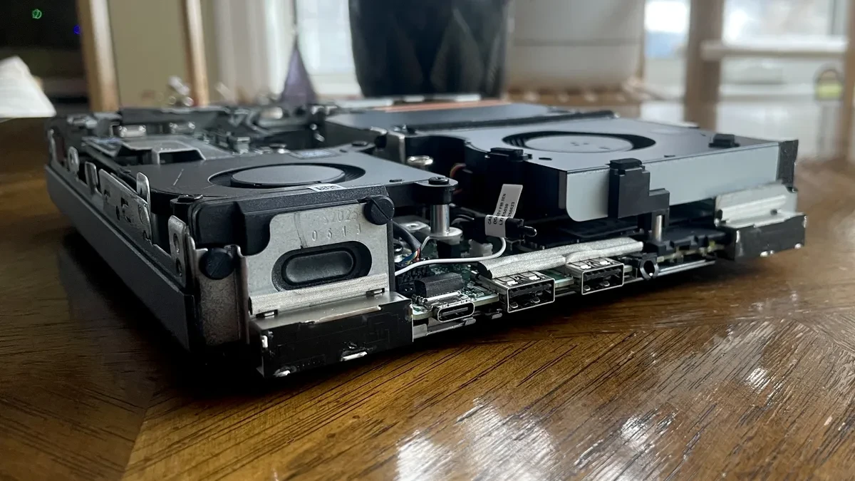 Bố cục linh kiện bên trong HP EliteDesk 8 Mini G1a