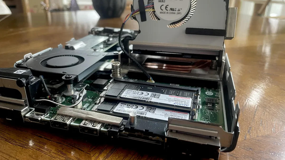 Quạt tản nhiệt có thể tháo rời dễ dàng