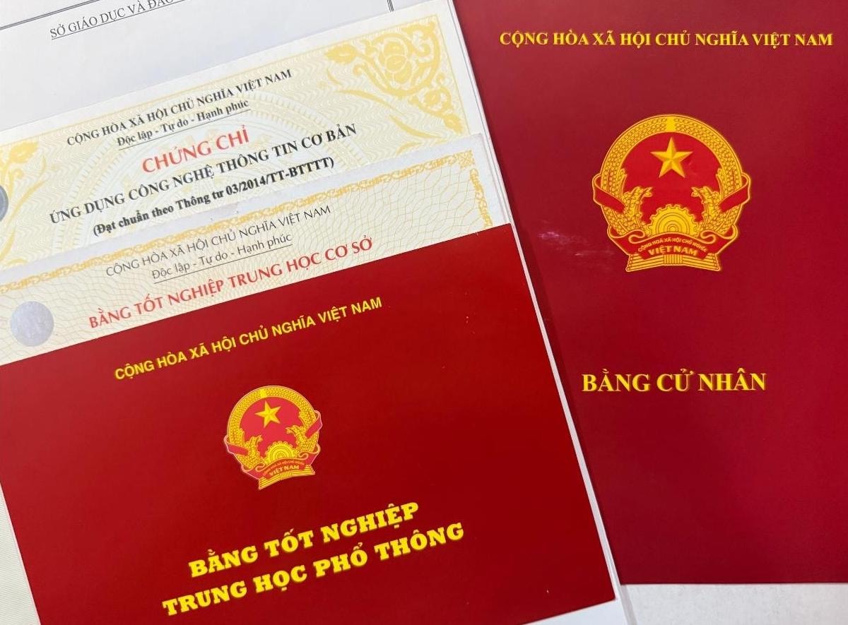 Kiến nghị bổ sung quy định cấp lại văn bằng trong các trường hợp bất khả kháng.