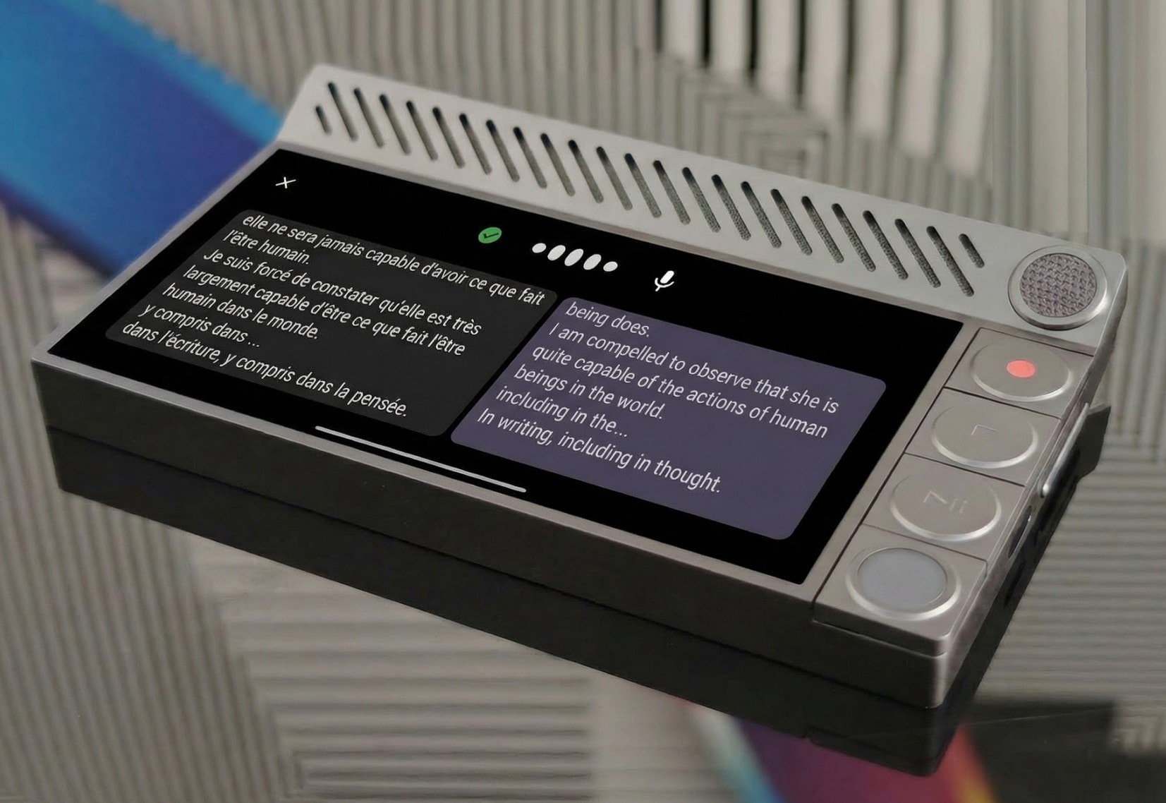 Máy ghi âm Oxtak Moneypenny hỗ trợ dịch thuật giọng nói trong thời gian thực