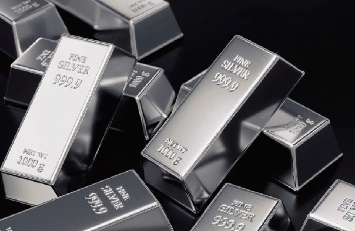 Giá bạc hôm nay 8/1 đồng loạt giảm giá tại thị trường trong nước