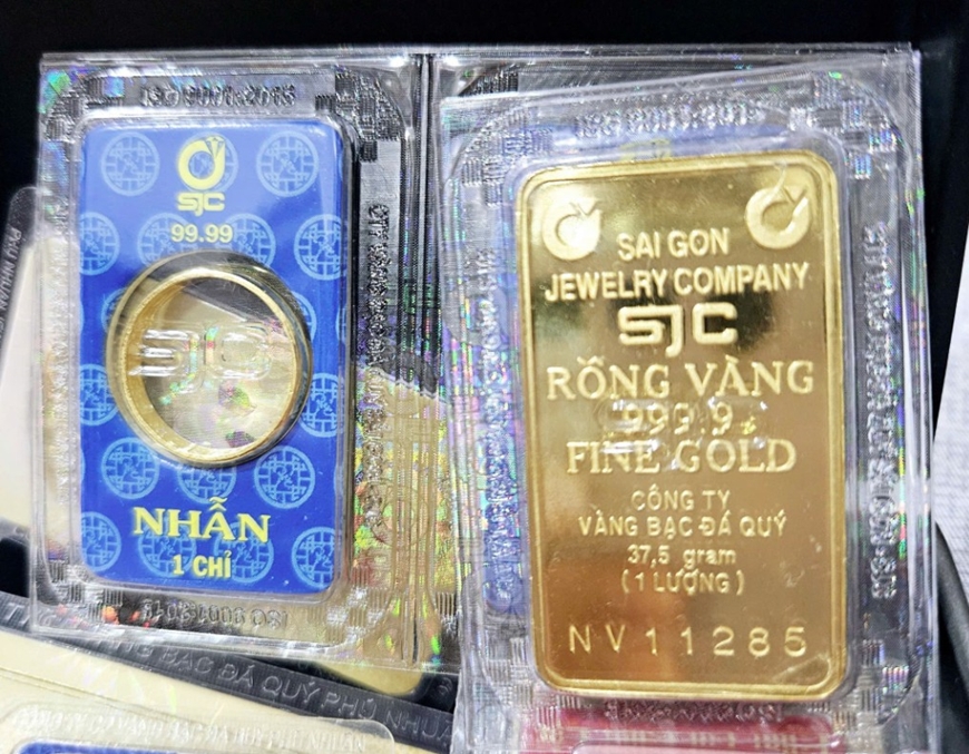 Giá vàng hôm nay (chiều 20-1): Tăng vọt, vượt 166 triệu đồng/lượng