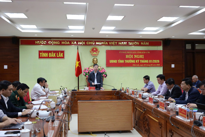 Chủ tịch UBND tỉnh Đắk Lắk chủ trì Hội nghị UBND tỉnh thường kỳ tháng 1/2026. Ảnh: Kim Bảo