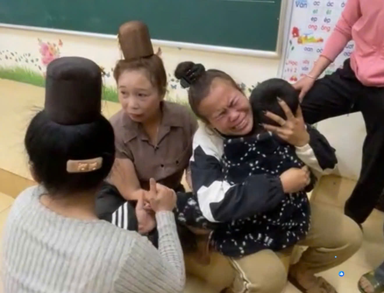 Ngay trong đêm, gia đình đã trình báo sự việc tới Công an xã Nậm Lầu. Ảnh: Phụ huynh cung cấp