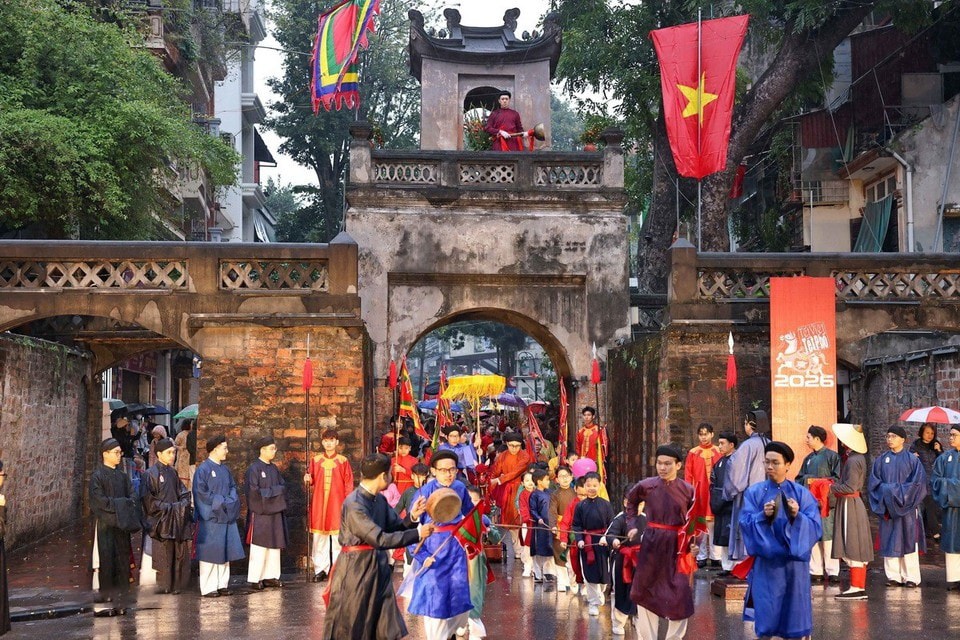 Lễ mở cửa Ô Quan Chưởng (Ảnh: Thanh Tùng/ TTXVN)