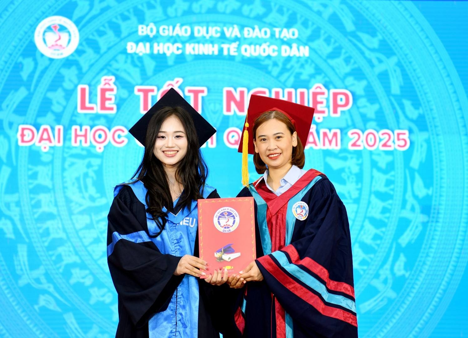 Sinh viên Đại học Kinh tế Quốc dân tốt nghiệp năm 2025. Ảnh: NEU