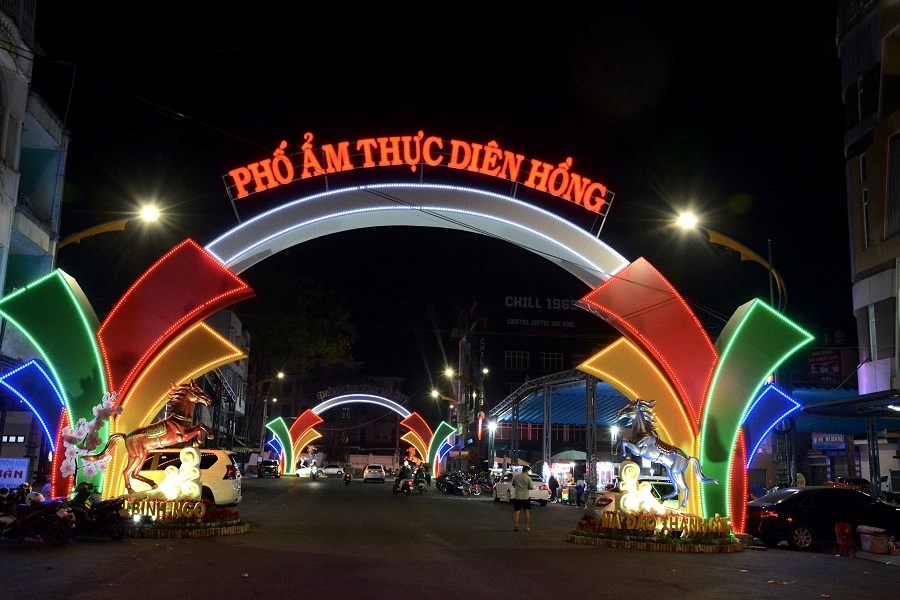 Gia Lai: Phát triển kinh tế đêm gắn với quảng bá văn hoá, du lịch - ảnh 2