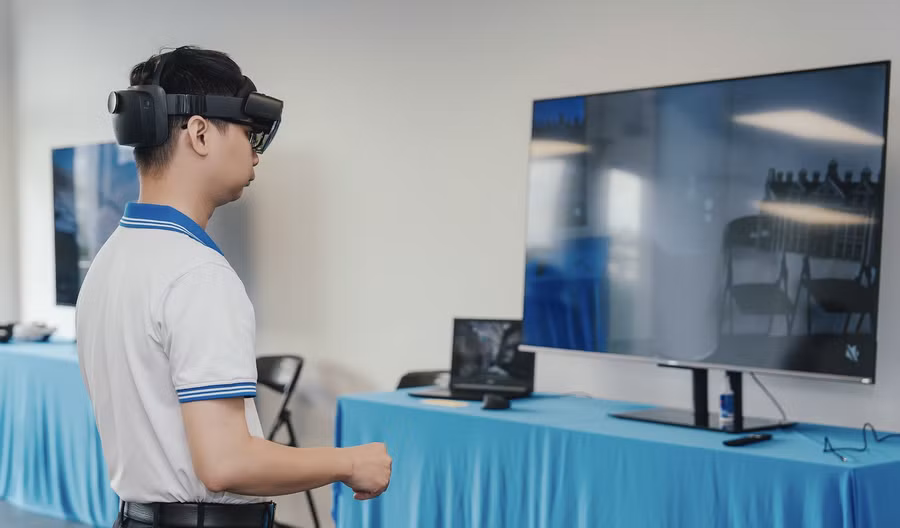 Phòng trải nghiệm công nghệ tương tác tại diễn đàn EDTECH Vietnam 2026.