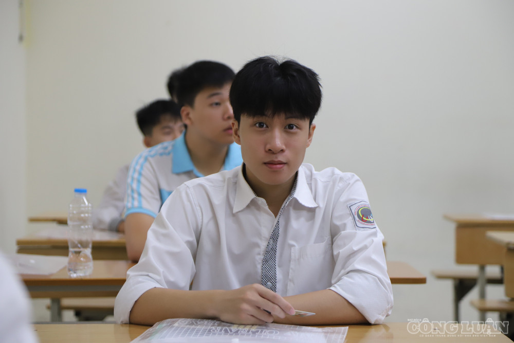 Những ánh mắt đầy quyết tâm trước thử thách đầu tiên của kỳ thi tốt nghiệp THPT. clo_br_img-5178.jpg