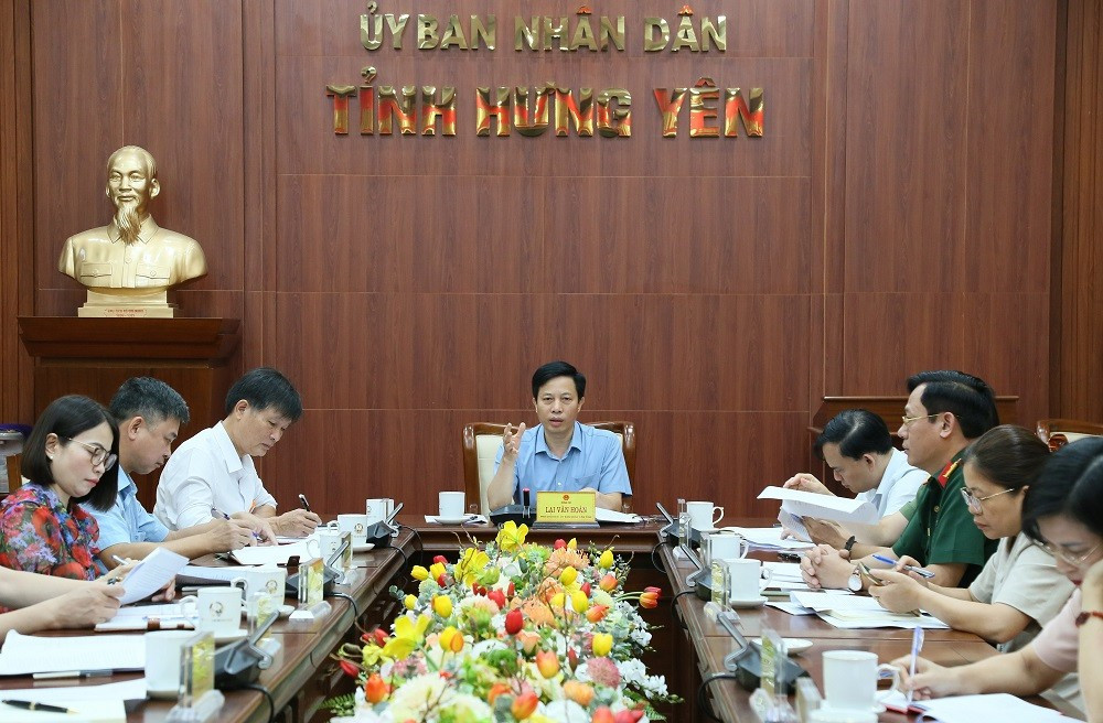 Ông Lại Văn Hoàn - Phó Chủ tịch UBND tỉnh Hưng Yên chỉ đạo kế hoạch tổ chức Festival Hoa lần thứ nhất - năm 2026. Ảnh: Tất Đạt hyen.jpg