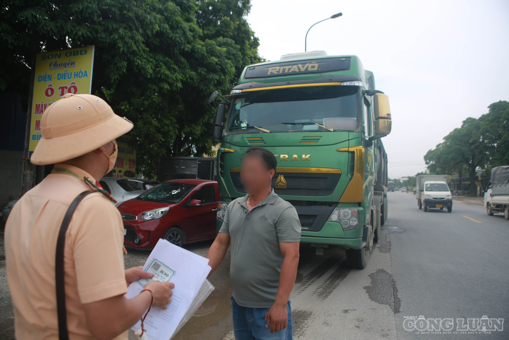 Lực lượng CSGT kiểm tra, xử lý vi phạm giao thông. Ảnh minh hoạ clo_br_6r4a1014.jpg