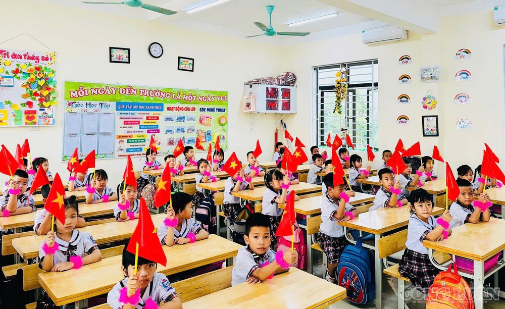 Hơn 200.000 học sinh Nghệ An sẽ được ưu tiên sử dụng sách giáo khoa miễn phí trong năm học mới. Ảnh: Kim Long clo_br_s2.jpg