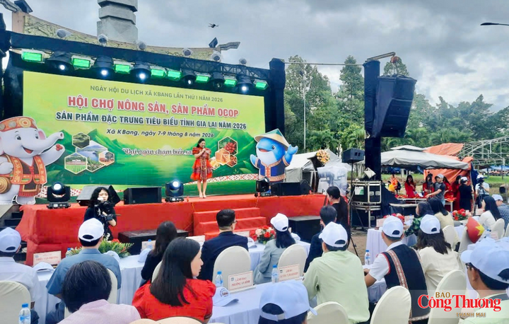 Khai mạc Hội chợ nông sản, sản phẩm OCOP, sản phẩm đặc trưng tiêu biểu tỉnh Gia Lai tại Ngày hội du lịch xã Kbang lần thứ I năm 2026.
