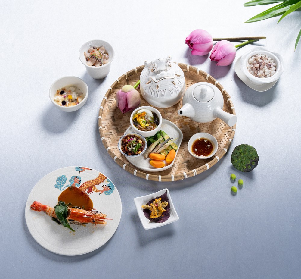 Khoác “áo mới” lên món ăn dân dã miền Tây, đầu bếp Top Chef khiến giám khảo thốt lên “đã cái nư” - ảnh 8