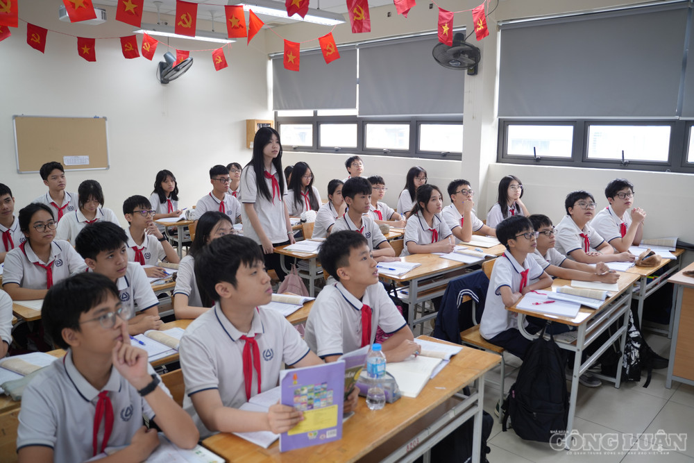 Học sinh Trường THCS&THPT Lương Thế Vinh. clo_br_dsc02716.jpg