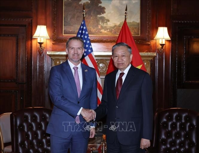 Tổng Bí thư, Chủ tịch nước Tô Lâm tiếp Đại sứ Jamieson Greer, Đại diện Thương mại Hoa Kỳ (USTR). Ảnh: Thống Nhất/TTXVN Tổng Bí thư, Chủ tịch nước Tô Lâm tiếp Đại sứ Jamieson Greer, Đại diện Thương mại Hoa Kỳ (USTR). Ảnh: Thống Nhất/TTXVN